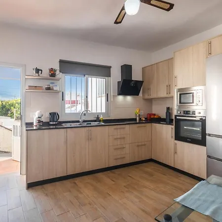 Family With Stunning Sea Views! 圣克鲁斯-德特内里费