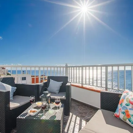 Family With Stunning Sea Views! Апартаменты *