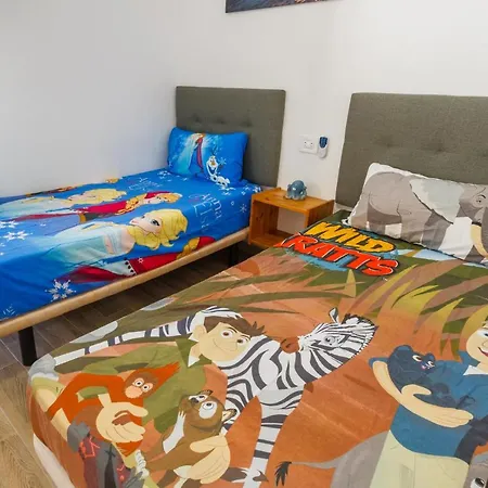 Апартаменты Family With Stunning Sea Views! *