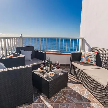 公寓 Family With Stunning Sea Views! 圣克鲁斯-德特内里费